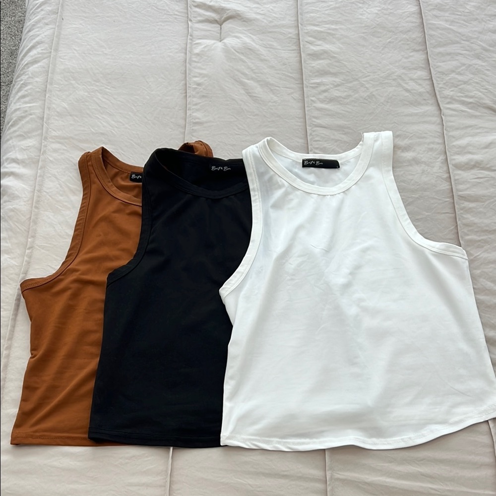 Sleeveless Crop Tank Top